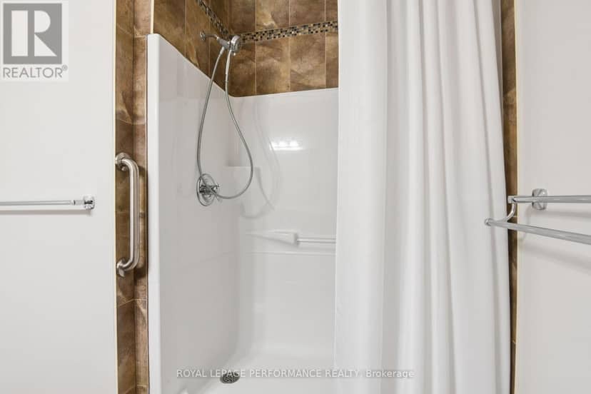 261 Bulrush Crescent — photo 27 of 40
