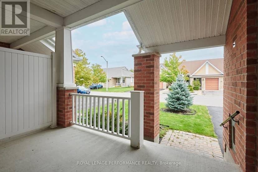 261 Bulrush Crescent — photo 4 of 40