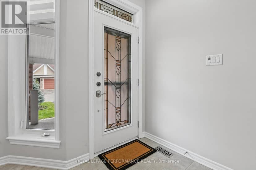 261 Bulrush Crescent — photo 6 of 40