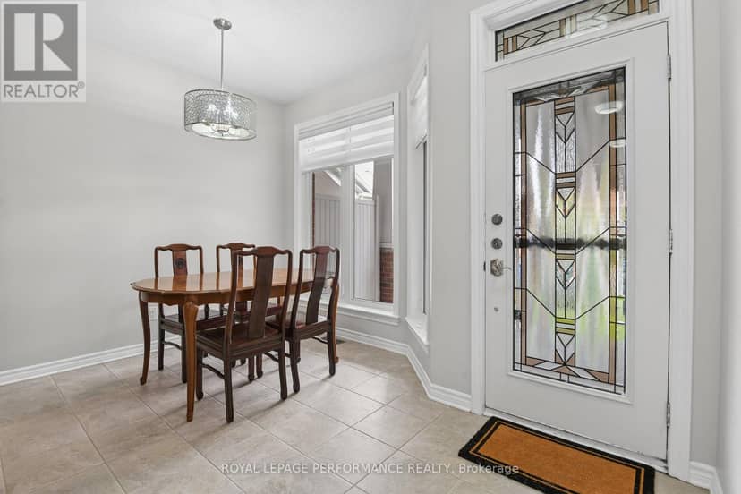 261 Bulrush Crescent — photo 7 of 40