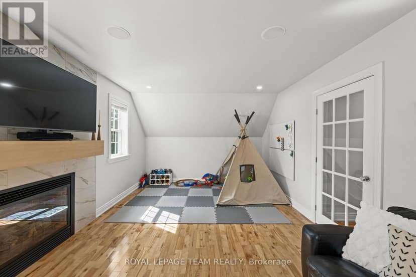 4 Francis Street — photo 29 of 40