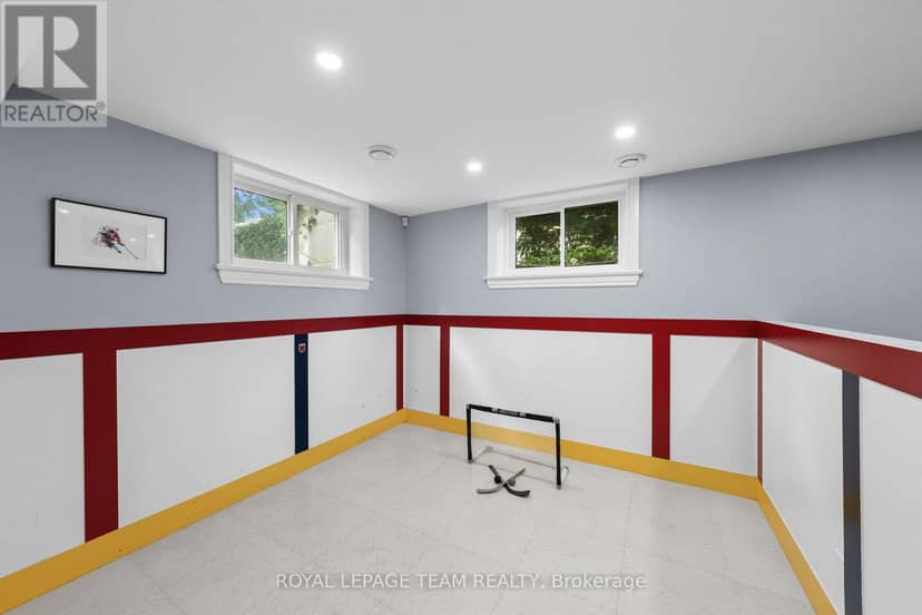 4 Francis Street — photo 33 of 40