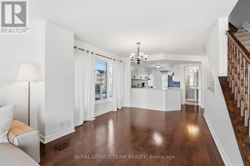 128 Paseo Private — photo 12 of 33