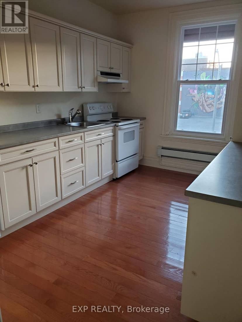 360 Gilmour Street — photo 12 of 16