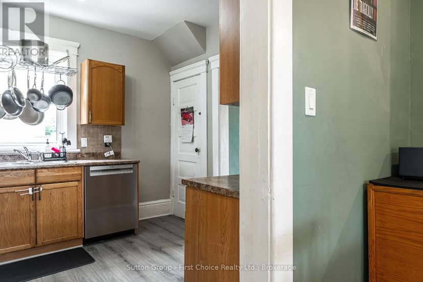 232 West Gore Street — photo 13 of 39