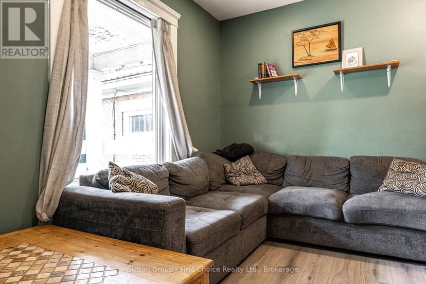 232 West Gore Street — photo 7 of 39