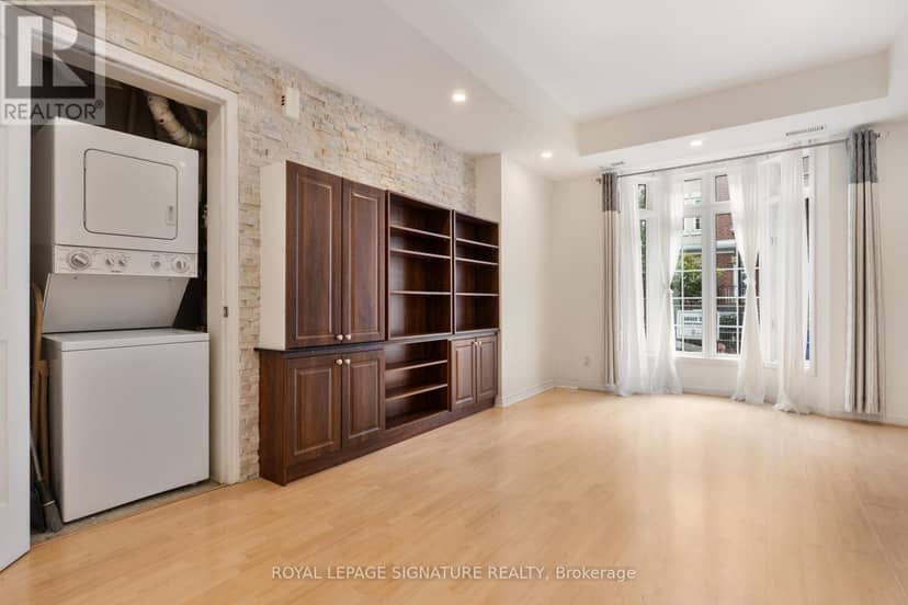 8 - 11 Niagara Street — photo 12 of 27