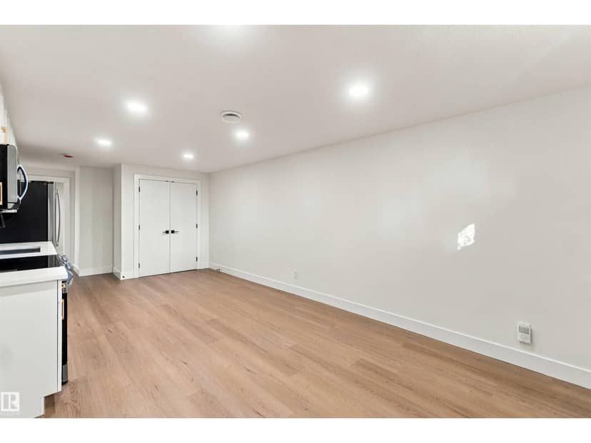 13203 136A AV NW — photo 32 of 40