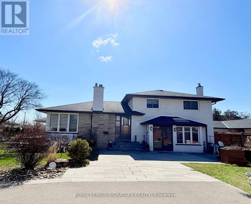 2263 Harcourt Crescent — photo 1 of 40