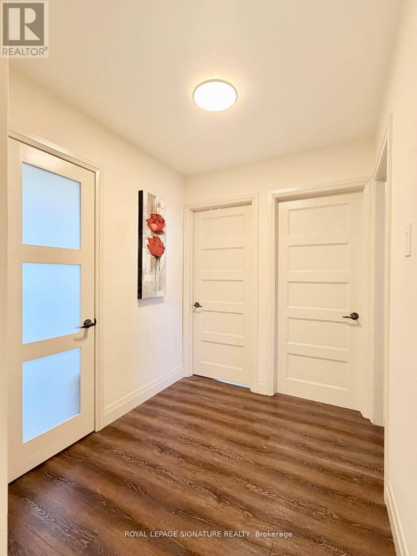 2263 Harcourt Crescent — photo 17 of 40