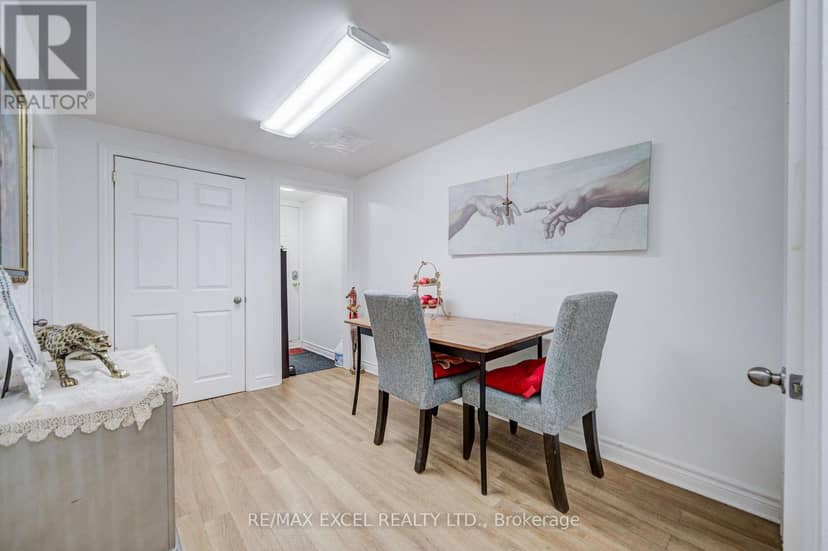 155 Edmonton Drive — photo 39 of 40