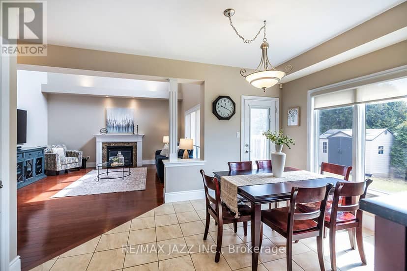 892 Barbados Street — photo 19 of 40