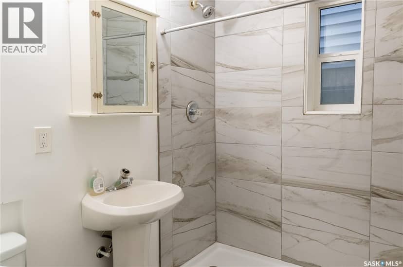 2232 McAra STREET — photo 17 of 20