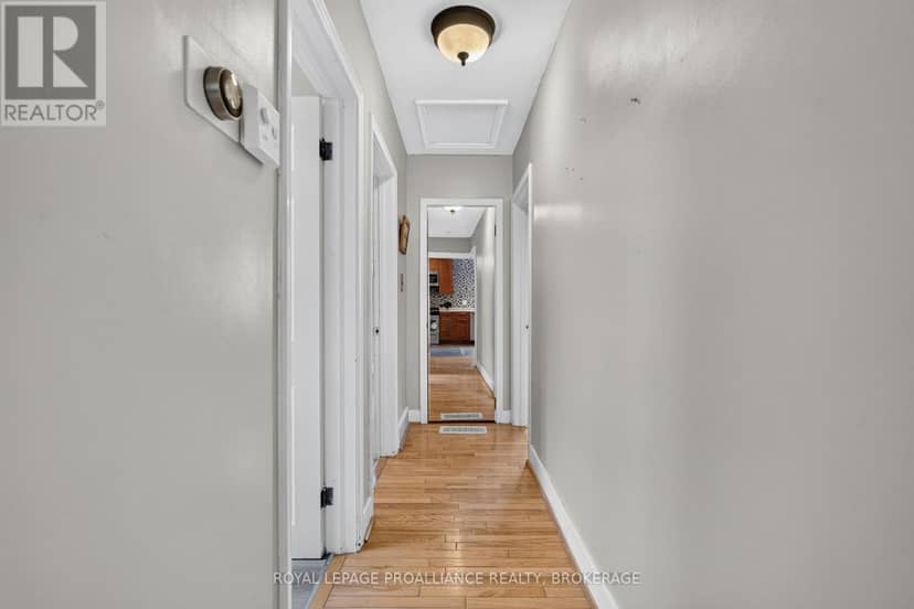 364 Glengarry Road — photo 19 of 36
