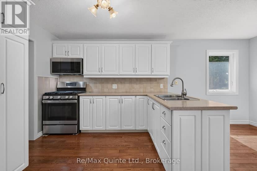 14 McCamon Avenue — photo 15 of 40