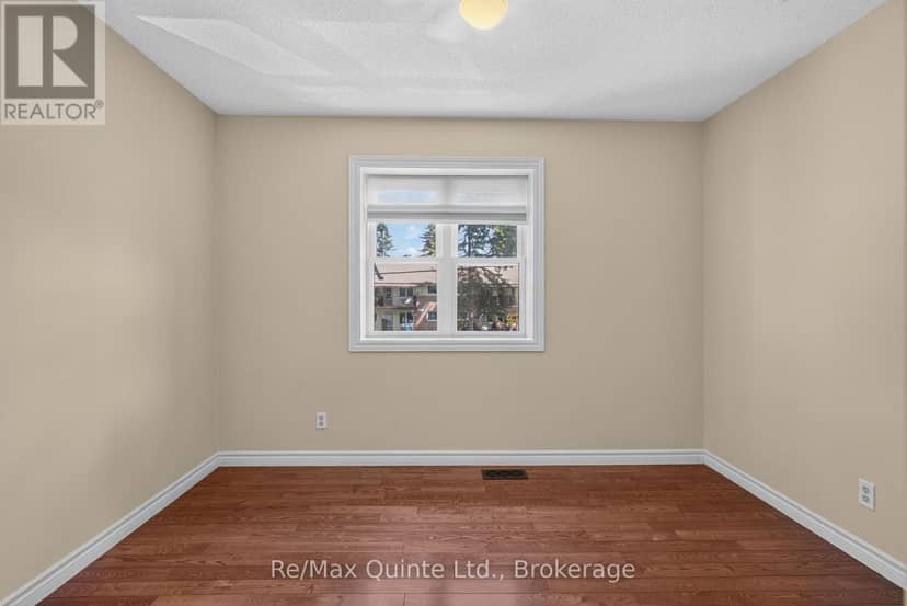 14 McCamon Avenue — photo 33 of 40