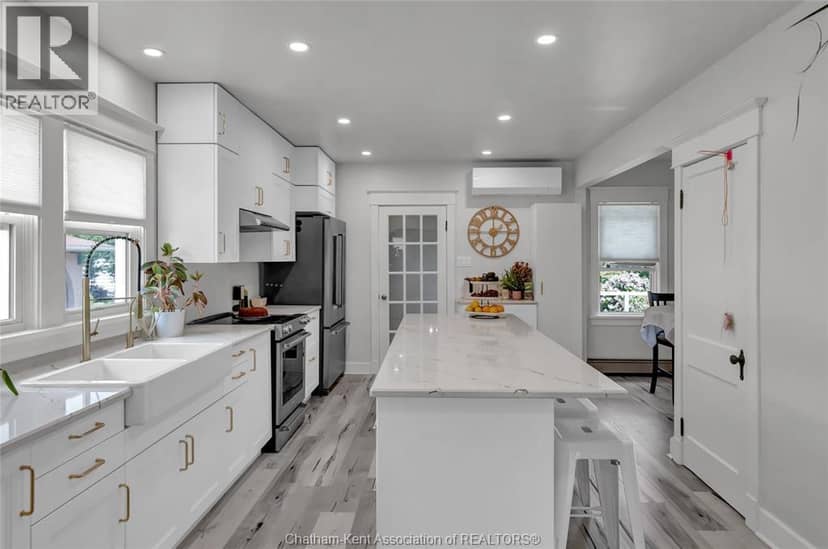 1134 Elizabeth STREET — photo 17 of 40