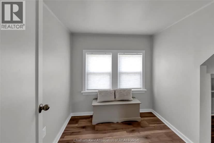 1134 Elizabeth STREET — photo 33 of 40