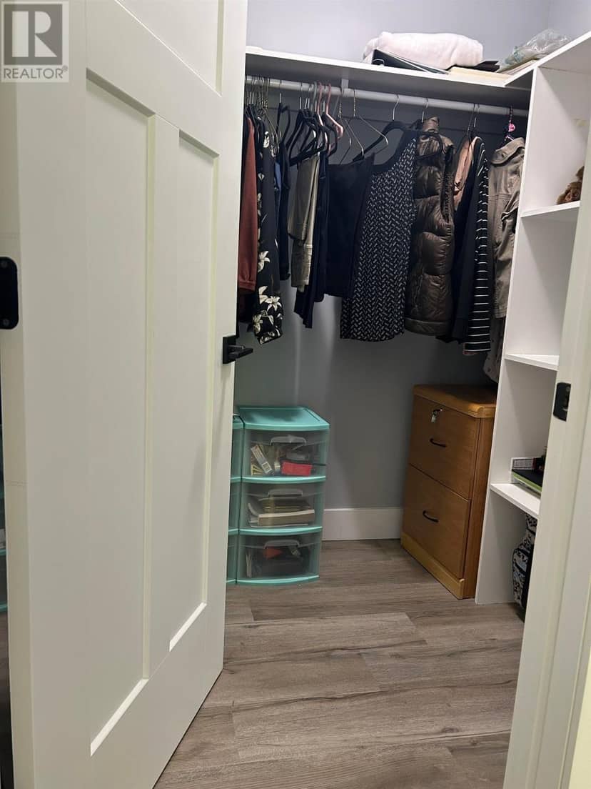 48 Stephanie Drive — photo 18 of 22
