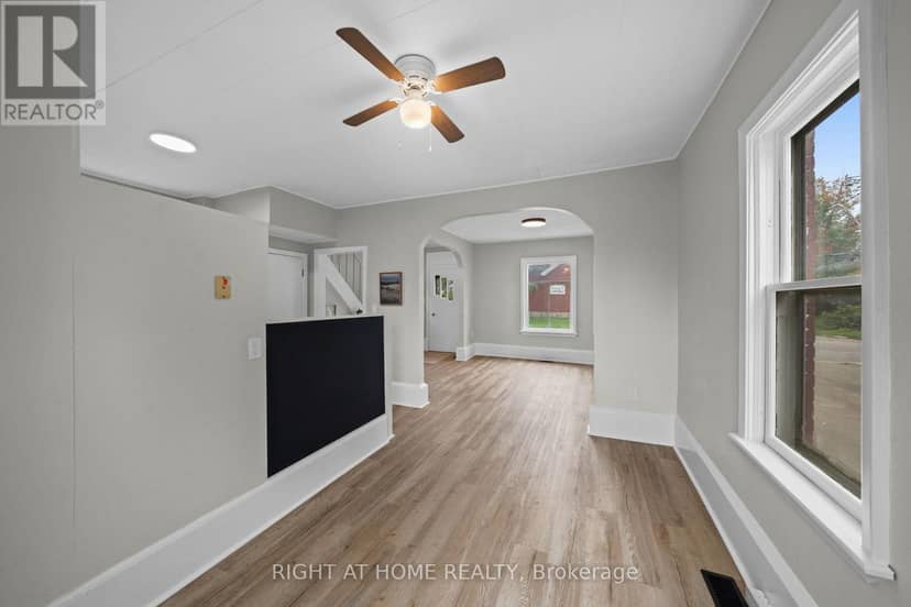 36 Empress Avenue — photo 18 of 40