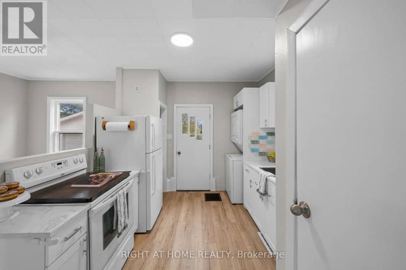 36 Empress Avenue — photo 19 of 40