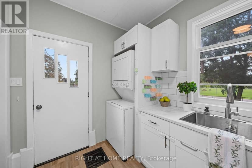 36 Empress Avenue — photo 23 of 40