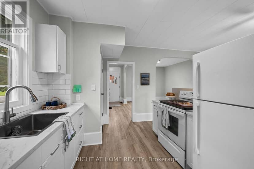 36 Empress Avenue — photo 26 of 40