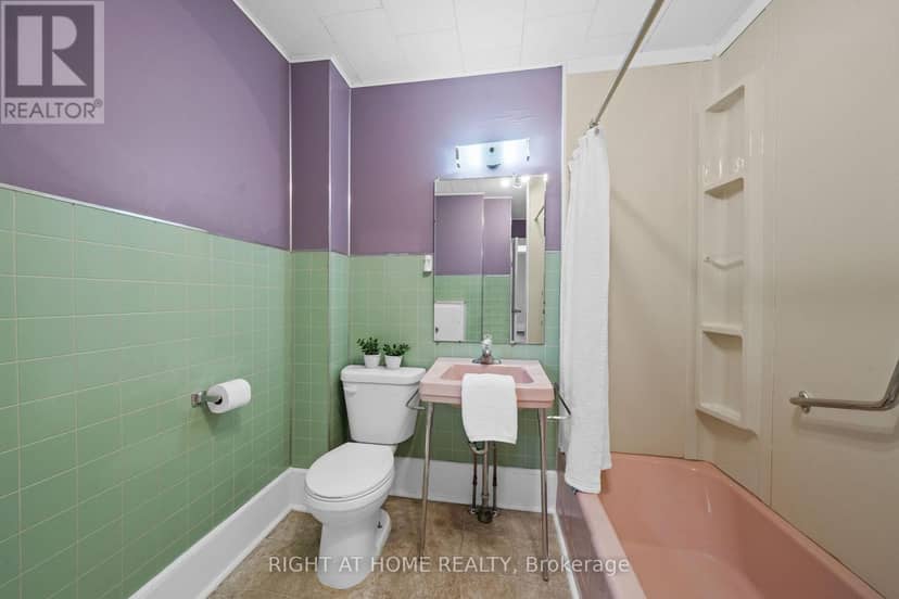 36 Empress Avenue — photo 34 of 40