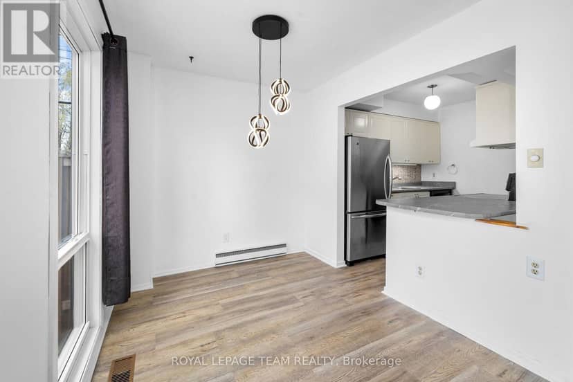 66 - 4 Arnold Drive — photo 17 of 32