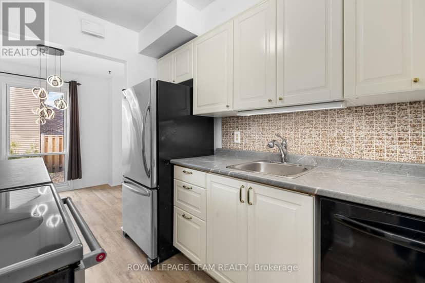 66 - 4 Arnold Drive — photo 22 of 32