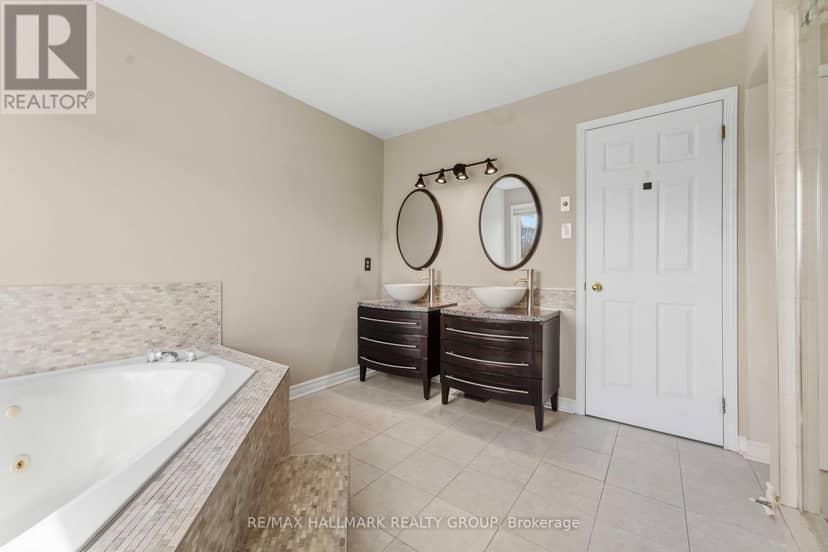1441 Talcy Crescent — photo 26 of 40