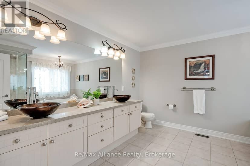 1367 Arrowhead Road — photo 31 of 40