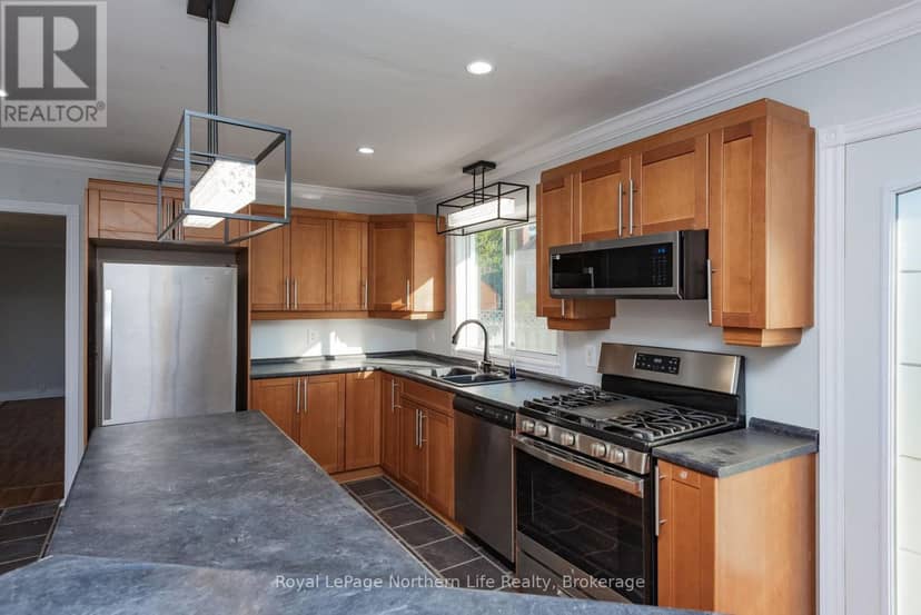 840 McLaren Street — photo 25 of 40