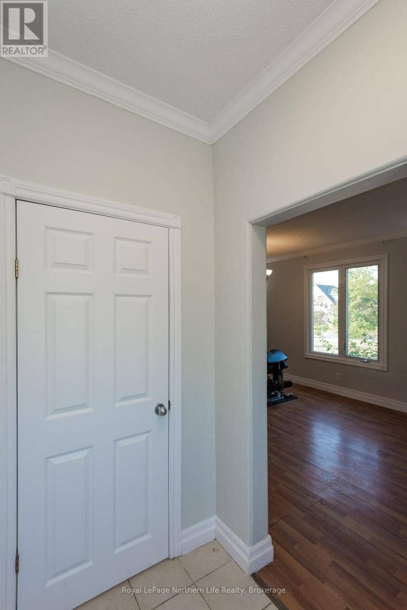 840 McLaren Street — photo 31 of 40