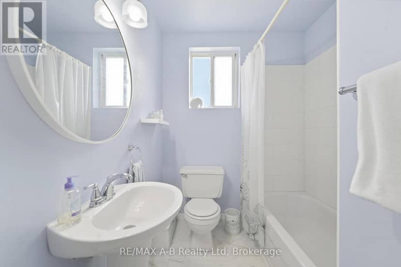 164 Redford Crescent — photo 16 of 23