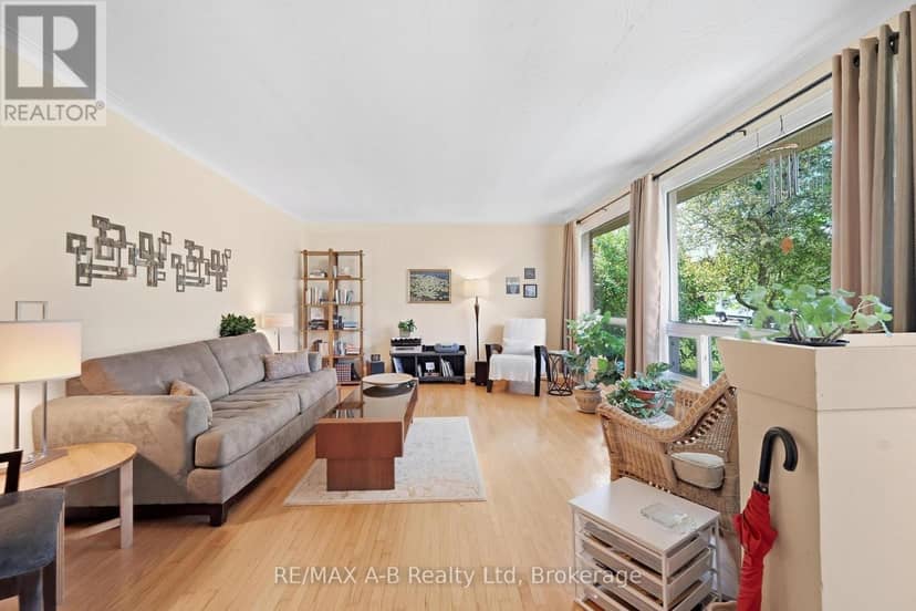164 Redford Crescent — photo 7 of 23