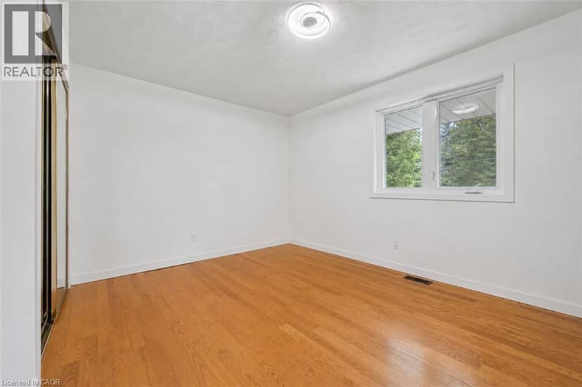 27 DAWSON Drive — photo 10 of 37
