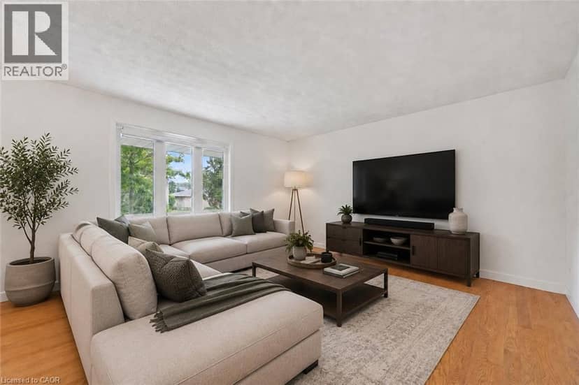 27 DAWSON Drive — photo 2 of 37