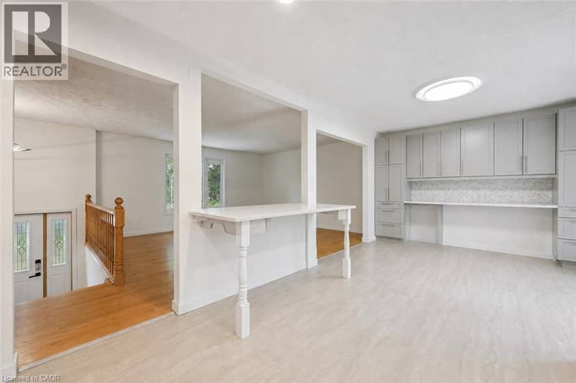 27 DAWSON Drive — photo 8 of 37