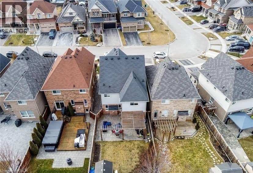 47 HAWKE Crescent — photo 40 of 40