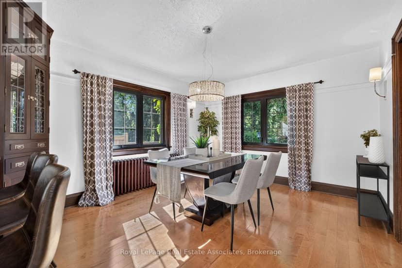 33 Ben Machree Drive — photo 11 of 40