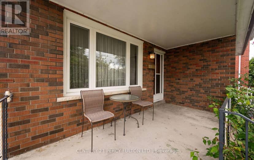 27 Willingdon Avenue — photo 2 of 22