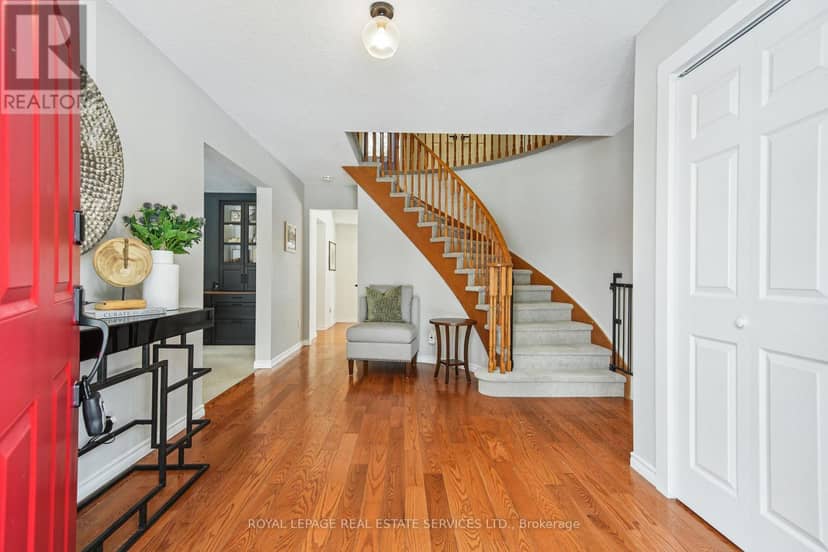 40 Stonemanse Court, Toronto, photo 4