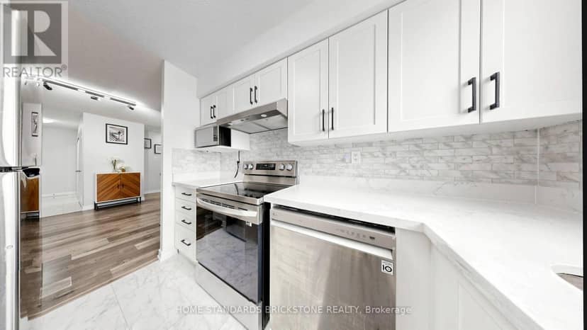 211 - 99 Blackwell Avenue — photo 5 of 40