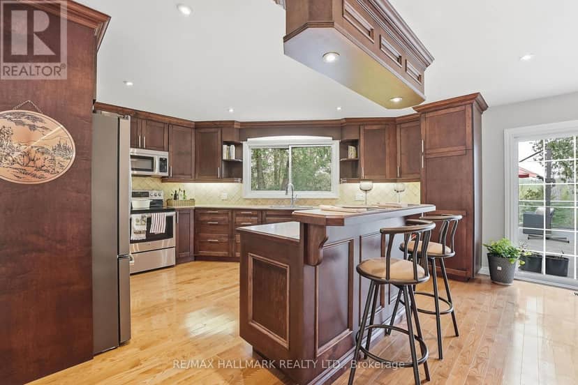 104 Riverbank Drive — photo 11 of 40