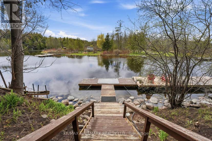 104 Riverbank Drive, Georgina, photo 2