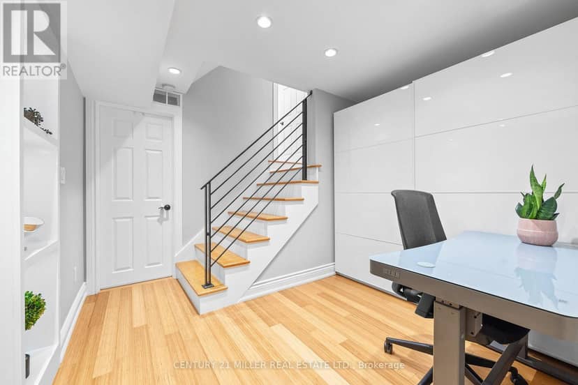2495 Wooden Hill Circle — photo 20 of 32