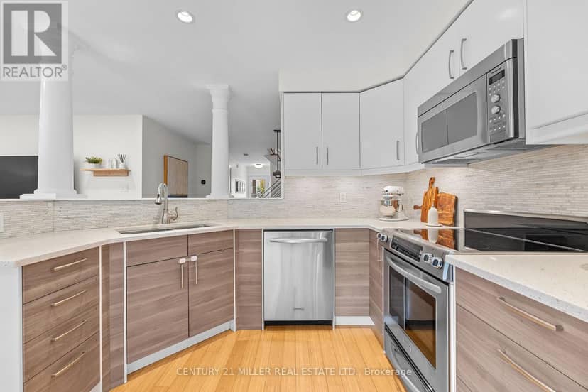 2495 Wooden Hill Circle — photo 8 of 32