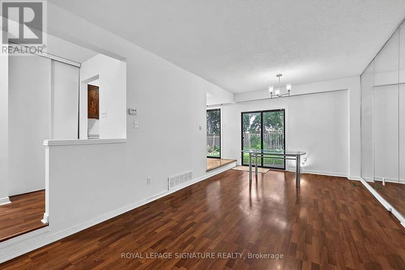 5950 Chidham Crescent — photo 14 of 40