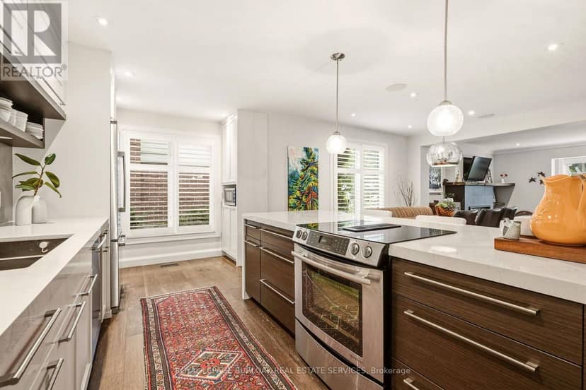 387 Valanna Crescent — photo 15 of 40